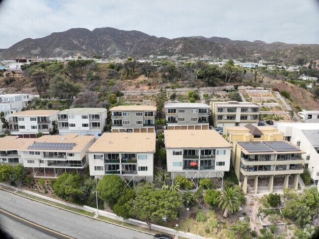 3D Exterior - Malibu Coastline Apartments