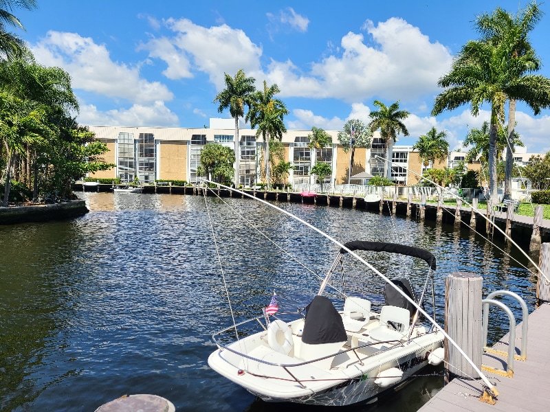 Photo - 3050 NE 16th Ave (Oakland Park, FL)