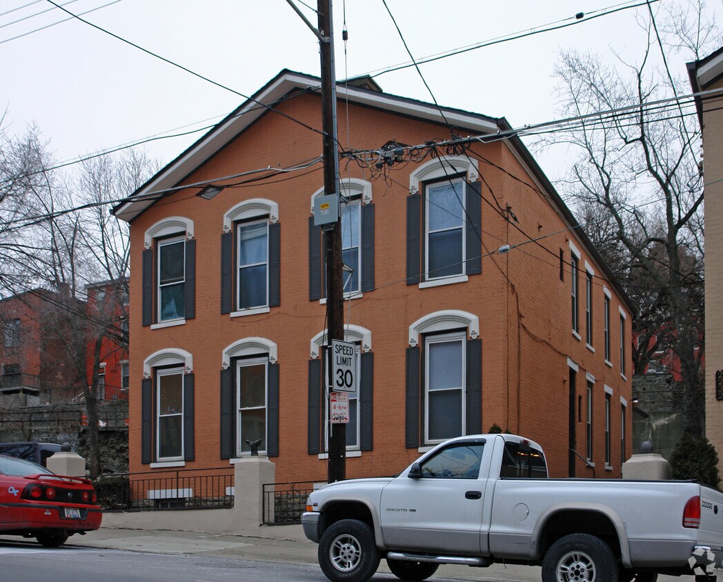 Building Photo - 2236 Vine St