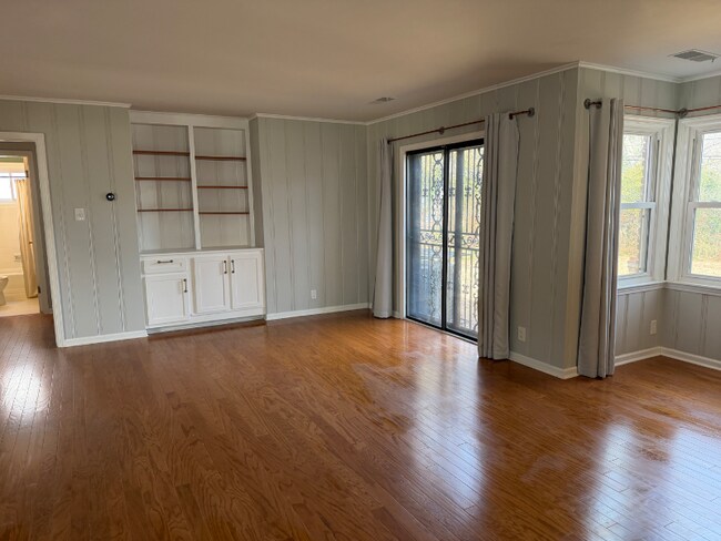 Building Photo - 1410 Wheaton St