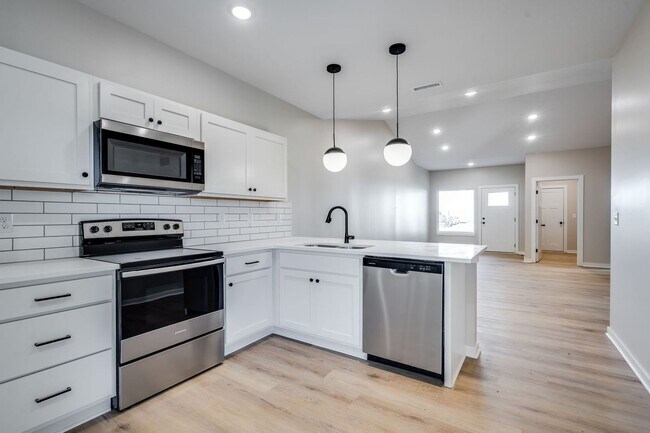 Foto del edificio - Pineway Oliver Plan