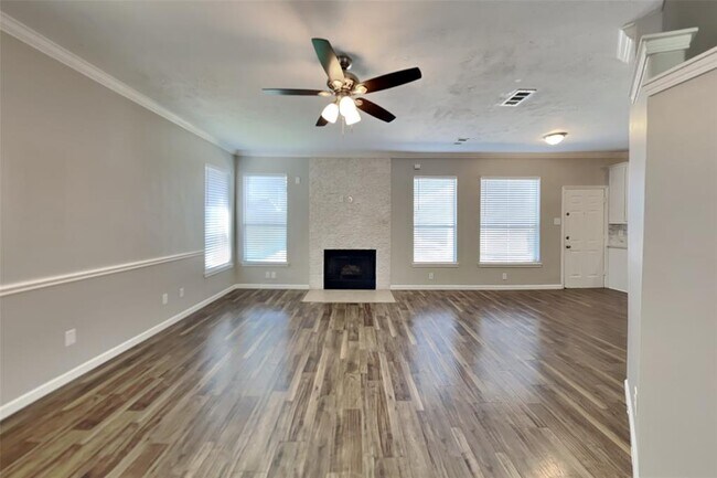 Building Photo - 10051 Rio Bravo Rd