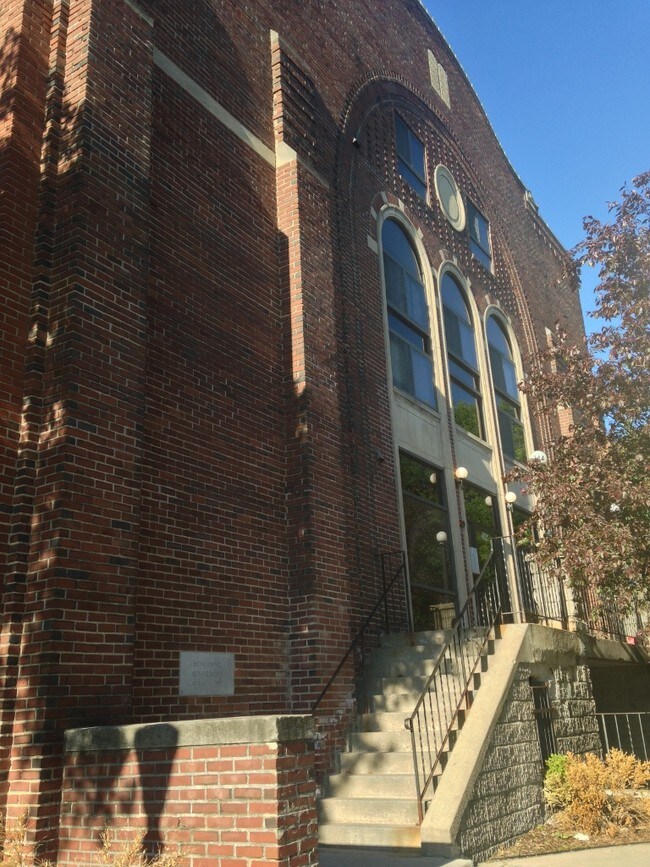 Crocus Hill Flats Rentals Saint Paul, MN