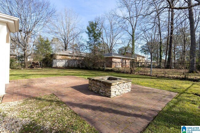 Foto del edificio - 122 Shawnee Ln NW