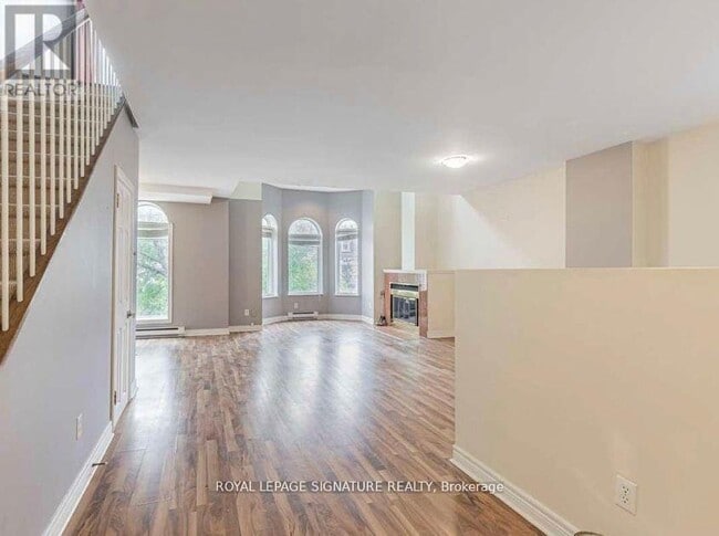 Photo du bâtiment - 208 Carlton St.