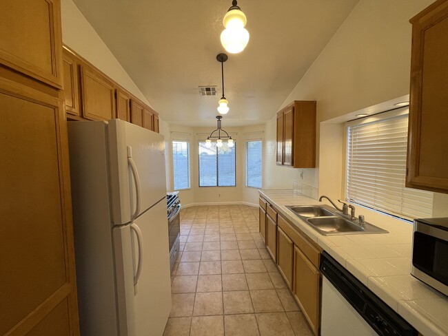 Building Photo - 40520 Palmas Ct