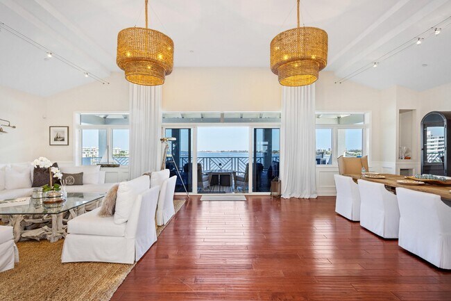 Foto del edificio - 309 E Ocean Ave