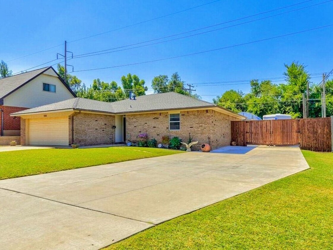 Desirable 3/2 Home Available in Edmond! House Rental in Edmond, OK