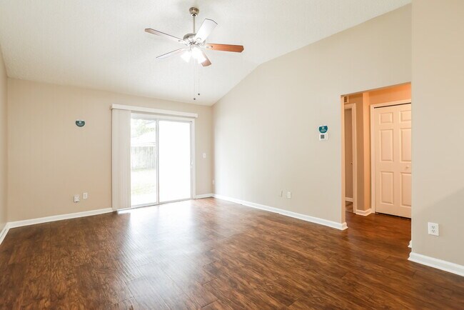 Building Photo - 9366 Daniel's Mill Dr