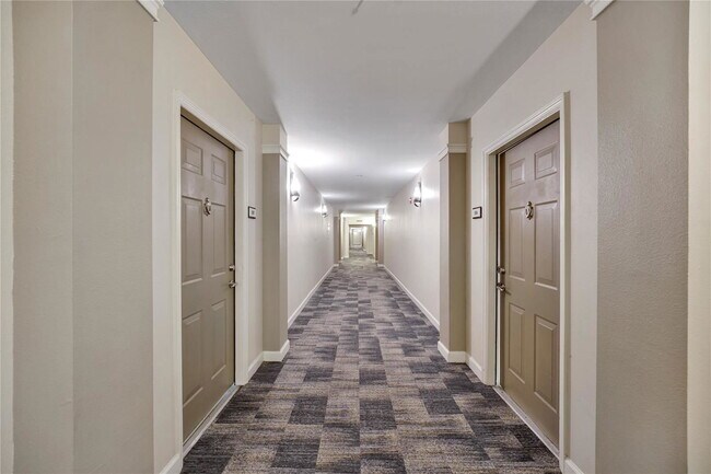 Foto del edificio - 533 NE 3rd Ave