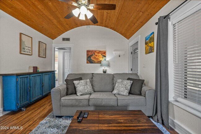 Foto del edificio - 437 N 18th St