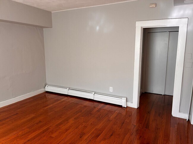 Foto del edificio - 299 Nahant Rd