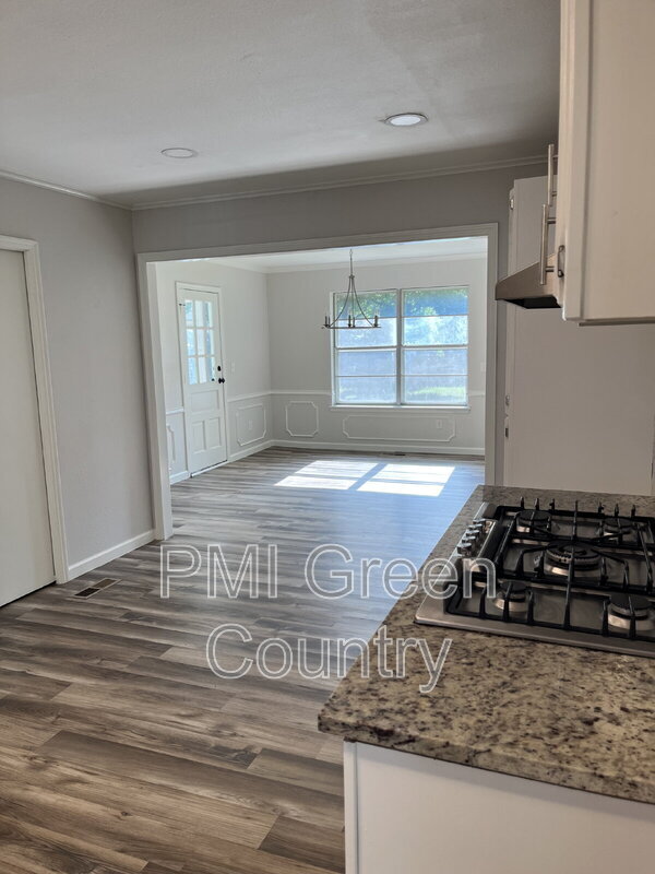 Foto del edificio - 929 N Juniper St