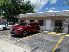 Building Photo - 4059 NW 31st Ave