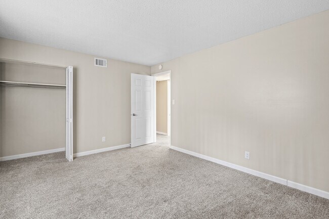 Foto del edificio - 2750-2780 Tech Dr