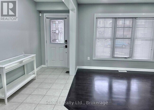 Photo du bâtiment - 450 Pozbou Cres