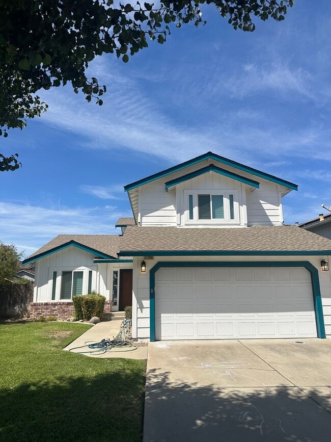 Building Photo - 1709 Badger Way