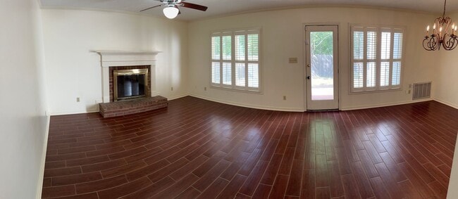 Foto del edificio - 3/2 Available for Rent in Summertree of Madison!