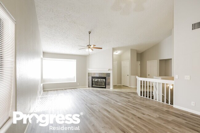 Building Photo - 16810 S 29th Pl