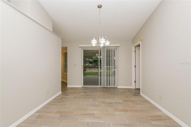 Foto del edificio - 6084 Freeport Dr