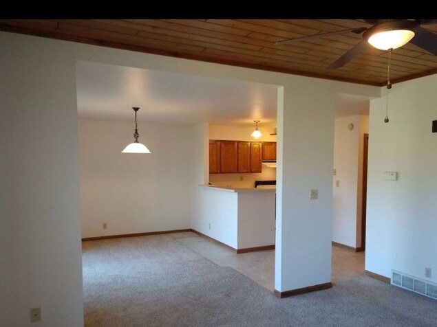 Foto del edificio - 510 Hanson Rd