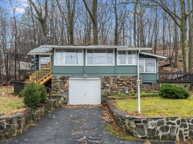 Building Photo - 333 Springbrook Trail