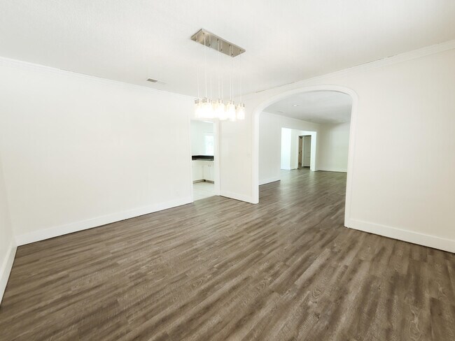 Building Photo - 2249 W James Lee Blvd