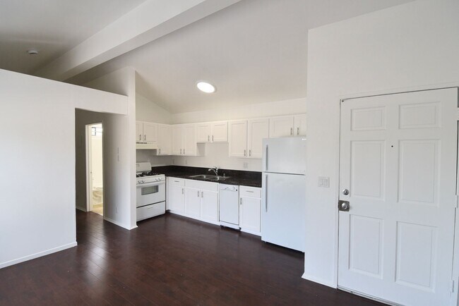 Building Photo - 5744 Colfax Ave
