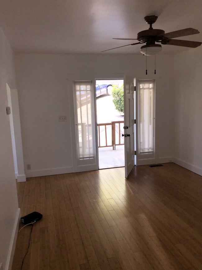 Viviendo - 2278 Edendale Pl