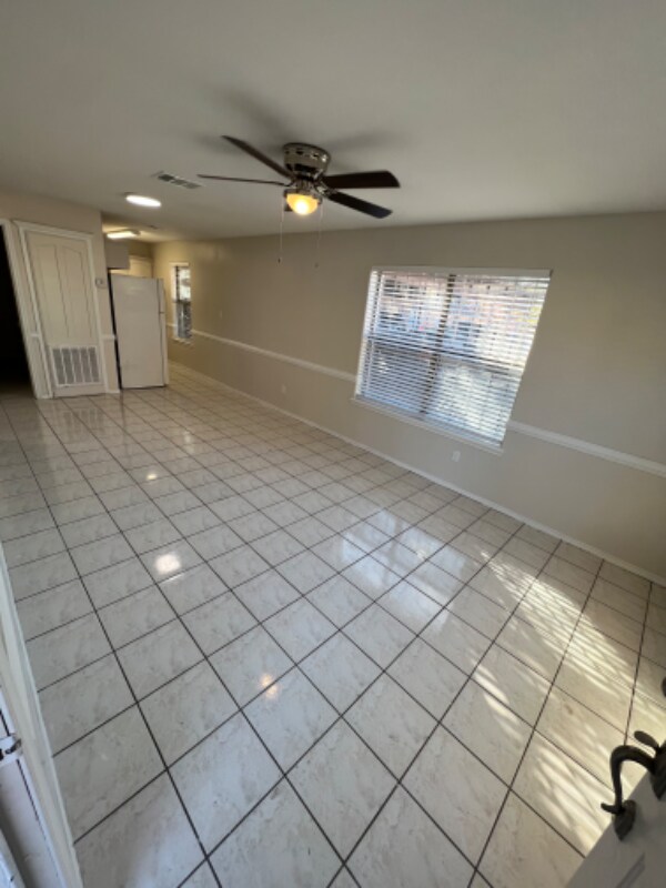 Building Photo - 754 Sonesta Dr
