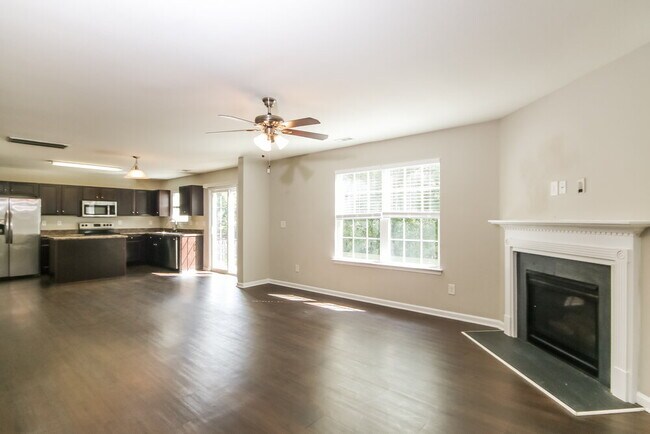 Foto del edificio - 4420 Eglinton Toll Ct