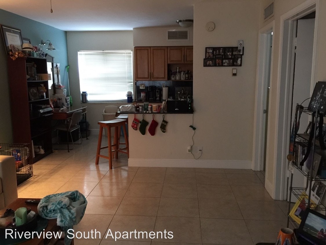 Primary Photo - 901 NE 18th Ct
