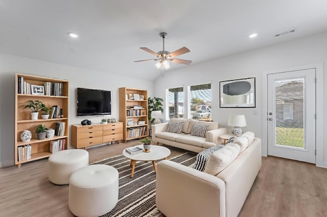 Foto del edificio - 4651 W Aurora St