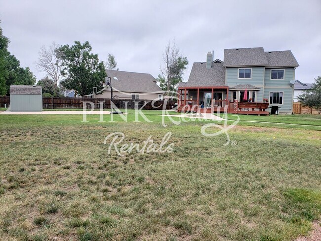 Foto del edificio - Gorgeous 5 Bedroom Home in D20!