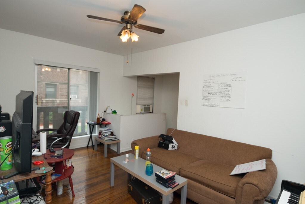 Foto principal - 2959 N Halsted St