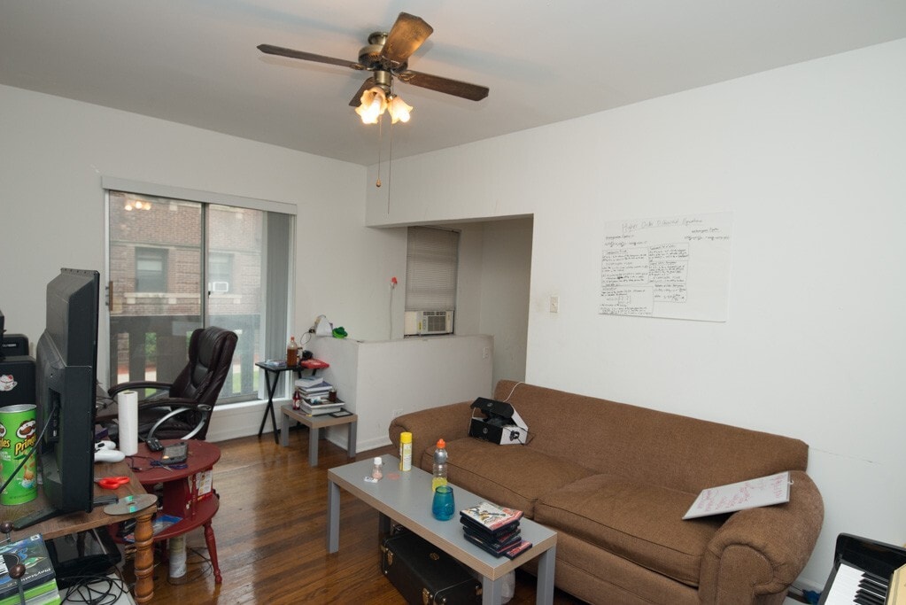 Primary Photo - 2959 N Halsted St