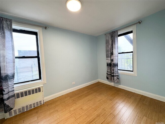 Building Photo - 102-32 65th Ave