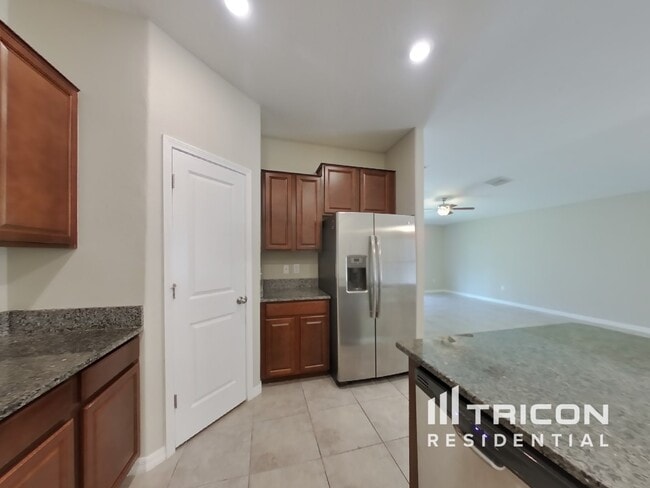 Building Photo - 10242 Strawberry Tetra Dr