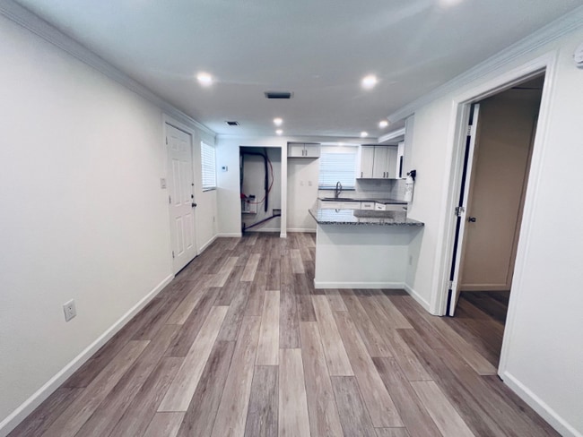 Building Photo - 5511 Cheyenne Dr