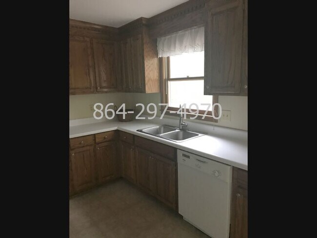 Building Photo - www.GoldsmithPM.com