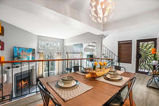 Foto del edificio - 8832 Spring Canyon Dr