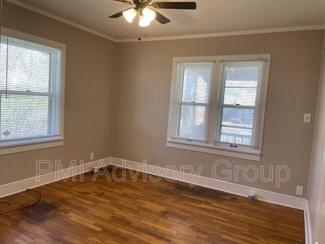 Foto del edificio - 1261 SW Wayne Ave