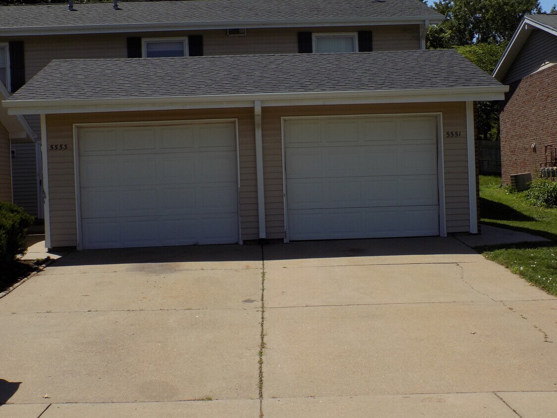 Foto principal - 5553 Canterbury Ln