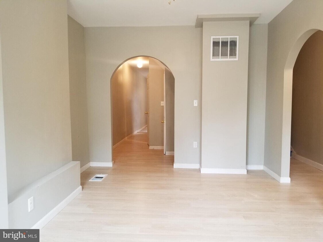 Foto principal - 2903 Walbrook Ave