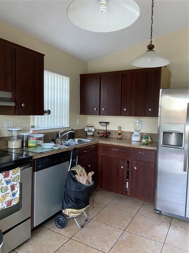 Foto del edificio - 7331 SW 149th Ct