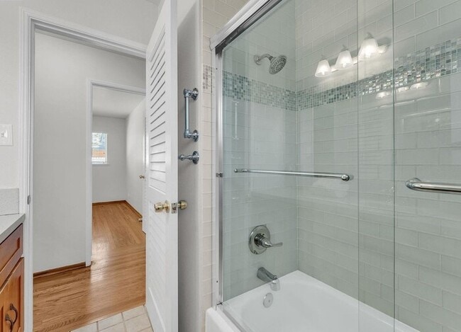 Building Photo - Sun-Filled Single-Story Home with Private Yard in Prime Walnut Creek Location