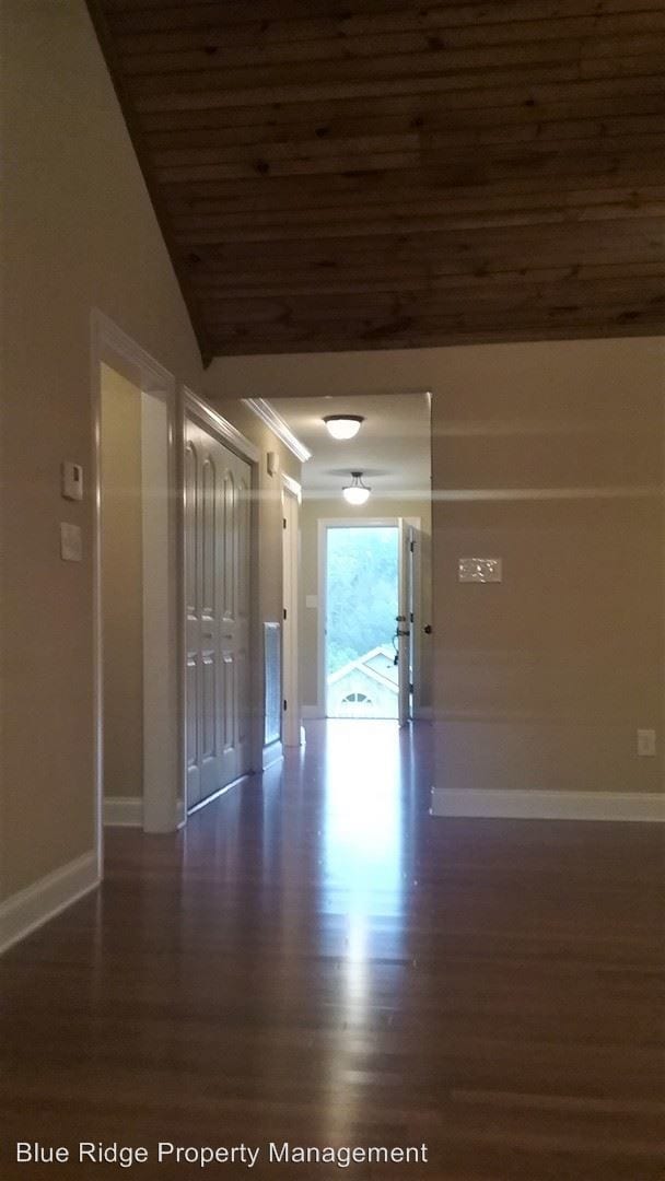 Building Photo - 255 Bridgewater Ct