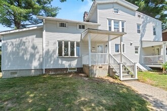 Building Photo - 76 Elm Ave