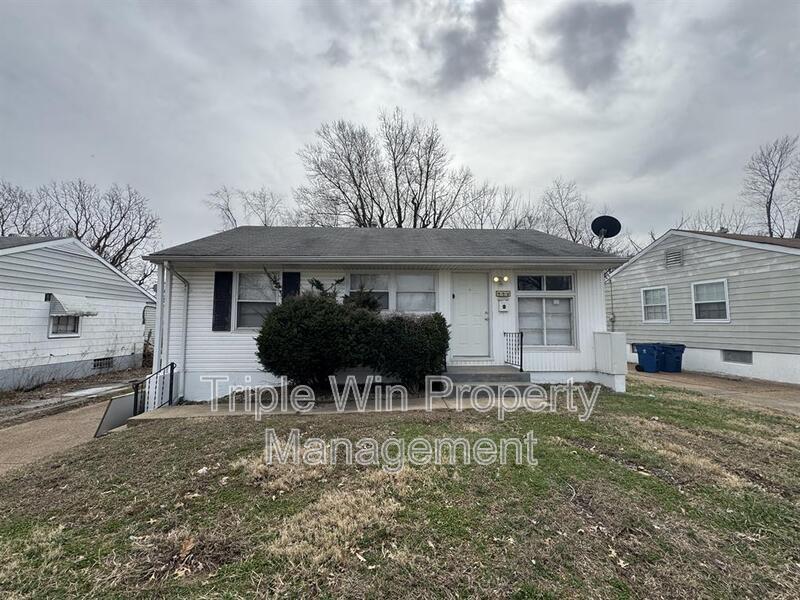 Photo - 446 Cameron Rd
