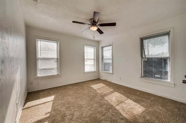 Foto del edificio - 3540 Burton Ave